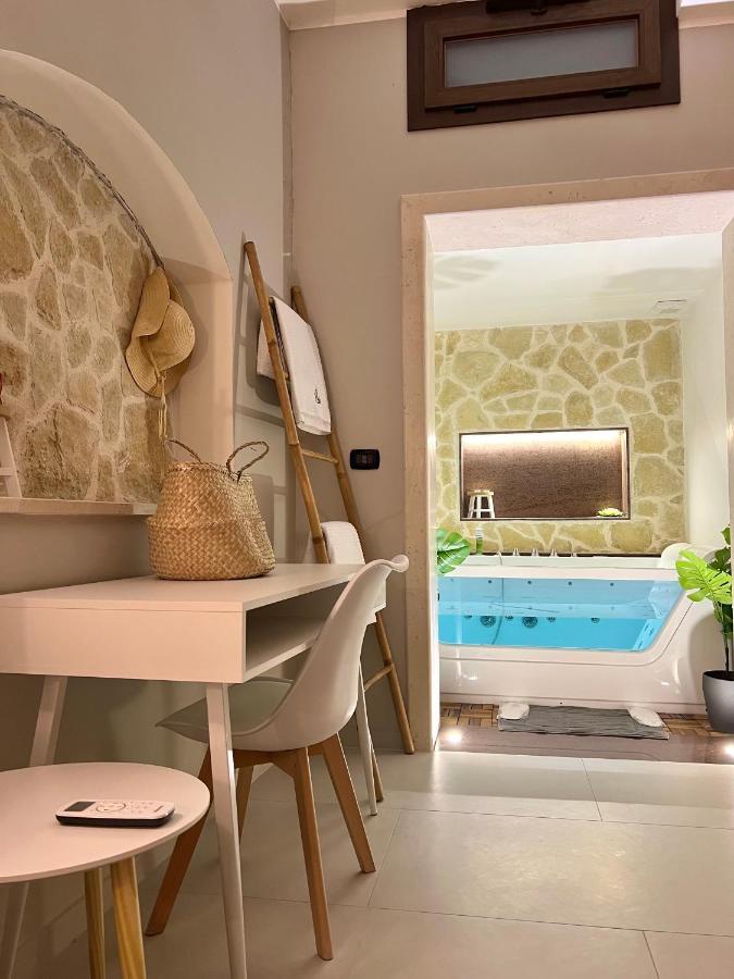Апартаменты Brama Wellness Experience Бриндизи Экстерьер фото